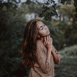 Meet your Posher, Alesia